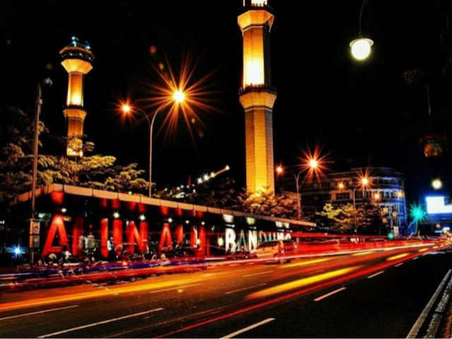 Wisata Malam di Bandung