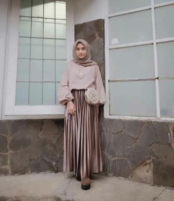 22 OOTD Kondangan yang Casual & Simpel Bikin Berkesan!