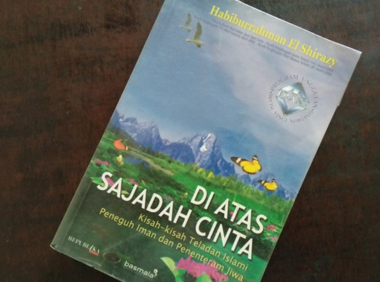 15 Rekomendasi Novel Islami Romantis Terbaik Indonesia 