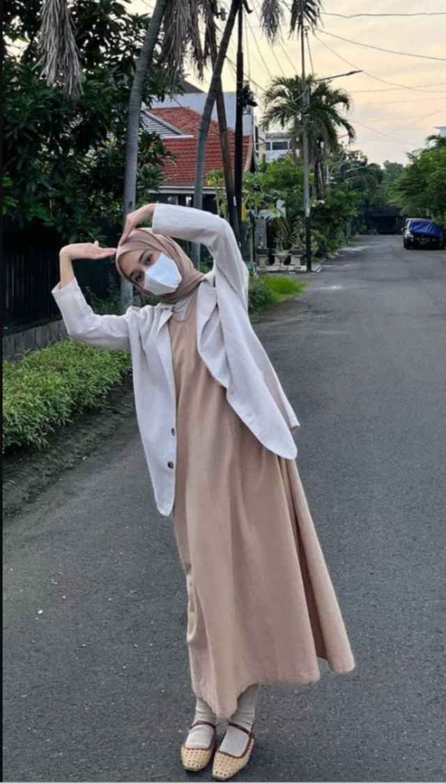 Baju Warna Milo Cocok dengan Jilbab Warna Apa
