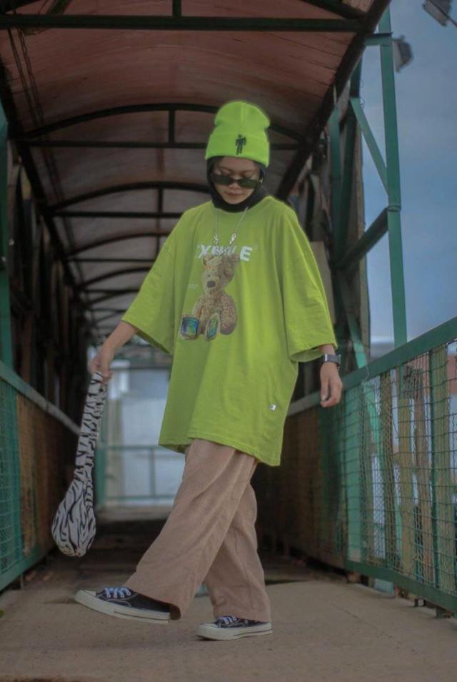 Style Kaos Oversize Hijab
