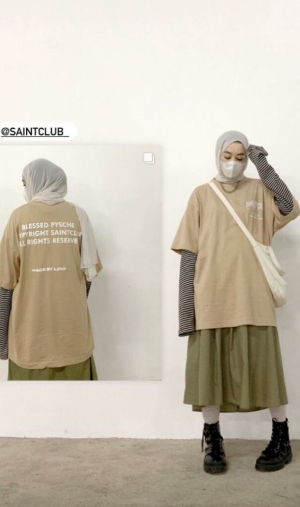 10 Inspirasi Ootd Kaos Oversize Hijab Yang Fashionable Abis