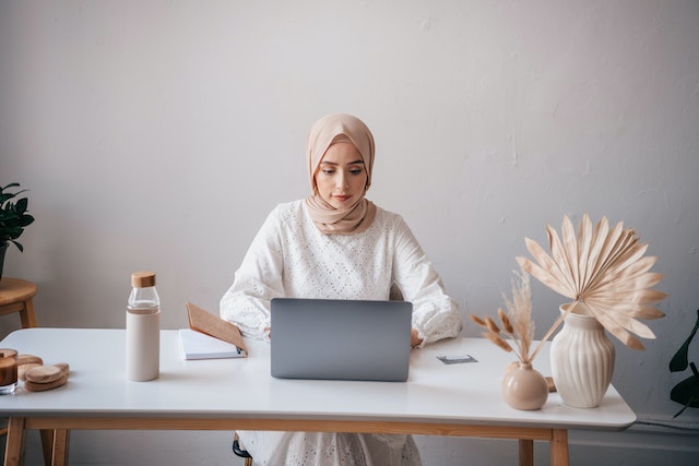 perbedaan social commerce dan e commerce